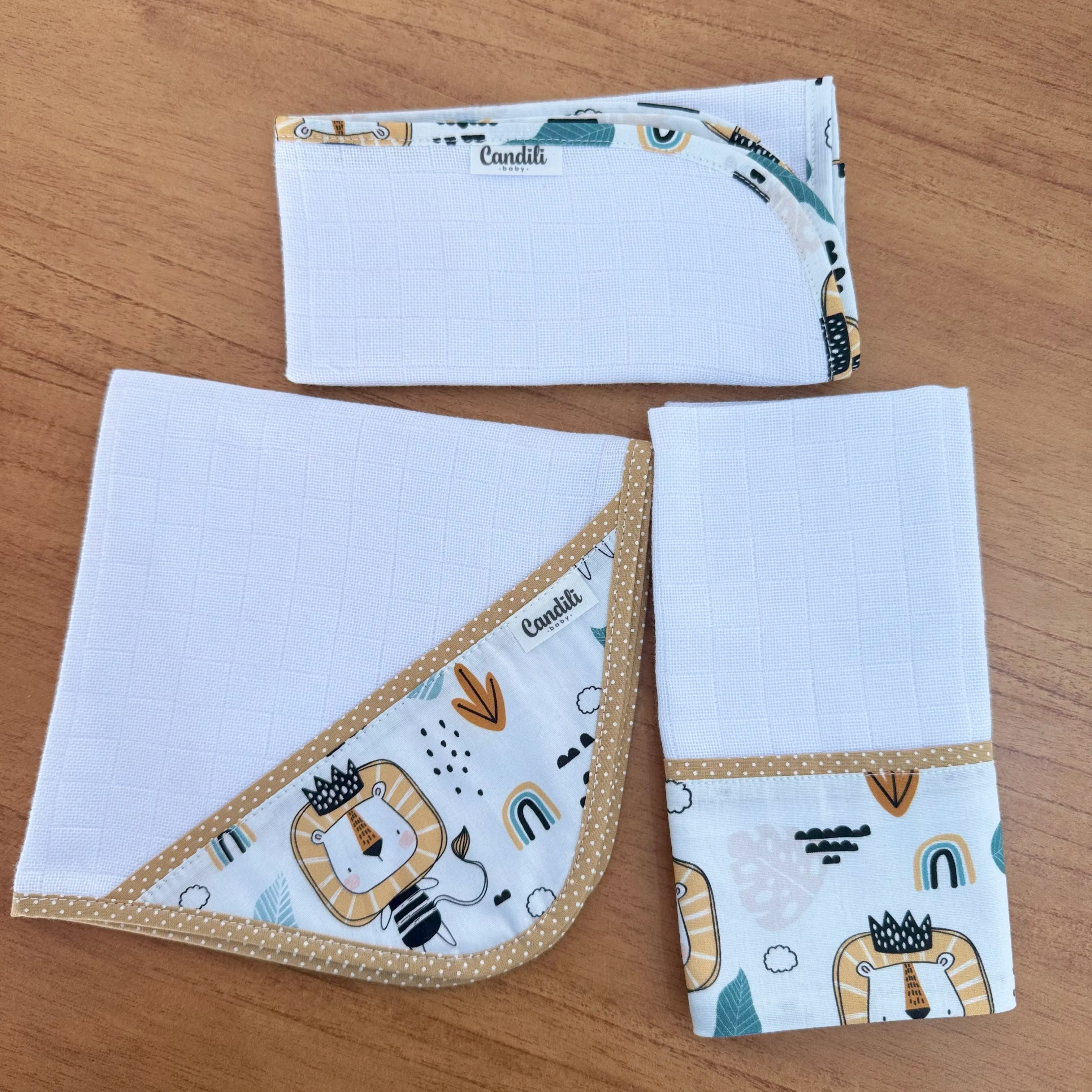 Kit Fraldas de Boca 3 Peças - Rei Leão