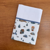 Kit Encanto 4 Peças: Fraldas de Boca e Fralda de Ombro- Carros e Montanhas