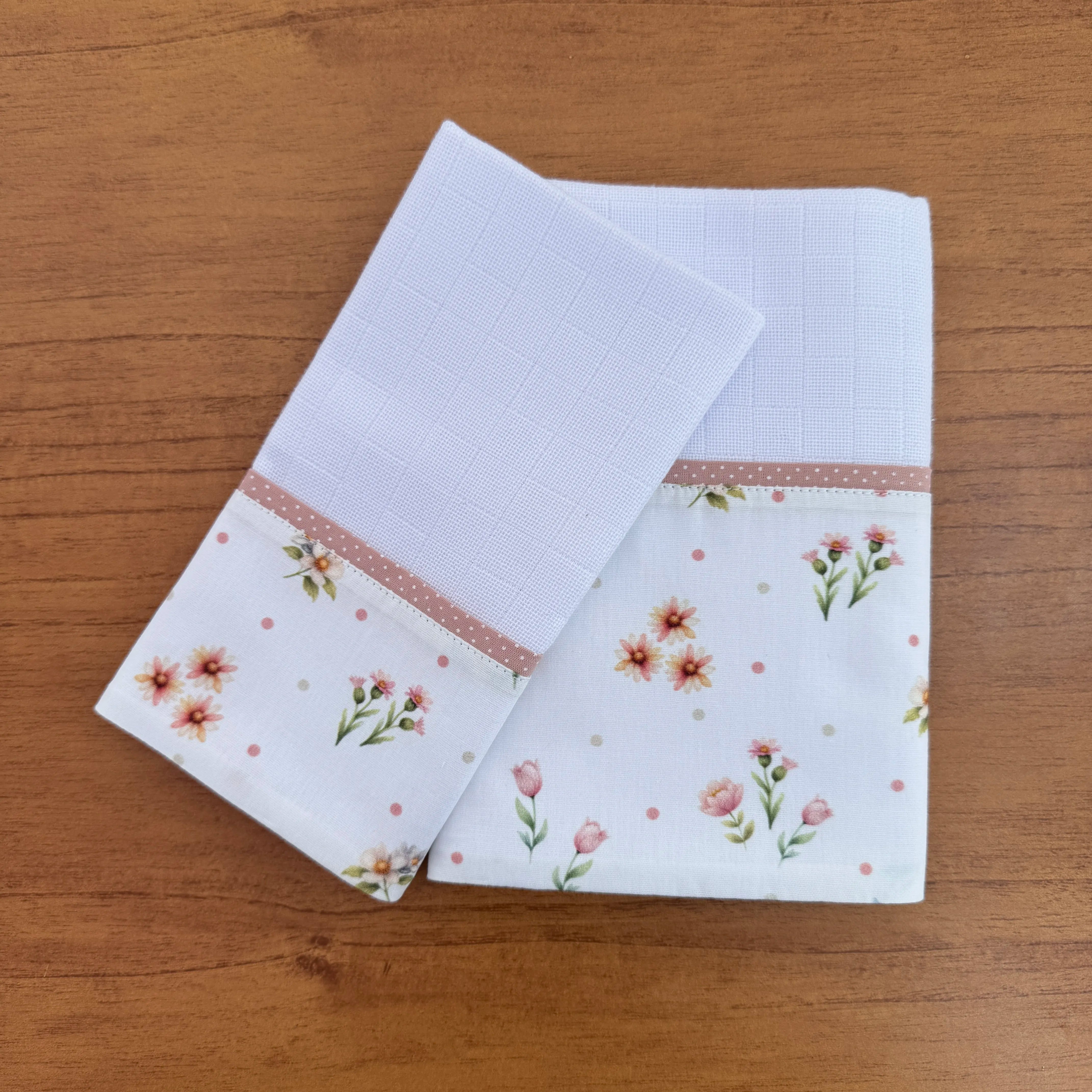 Kit Amamentação 2 Peças: Fralda de Ombro e Fralda de Boca - Primavera