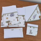 Kit Essencial 5 Peças: Fraldas de Boca, Fralda de Ombro e Fralda Multiuso - Safari Banho de Sol