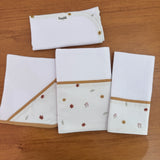 Kit Encanto 4 Peças: Fraldas de Boca e Fralda de Ombro - Folhas de Outono