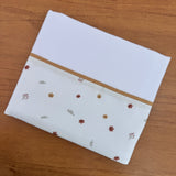 Kit Essencial 5 Peças: Fraldas de Boca, Fralda de Ombro e Fralda Multiuso - Folhas de Outono