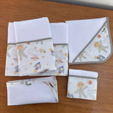 Kit Essencial 5 Peças: Fraldas de Boca, Fralda de Ombro e Fralda Multiuso - Pequeno Astronauta