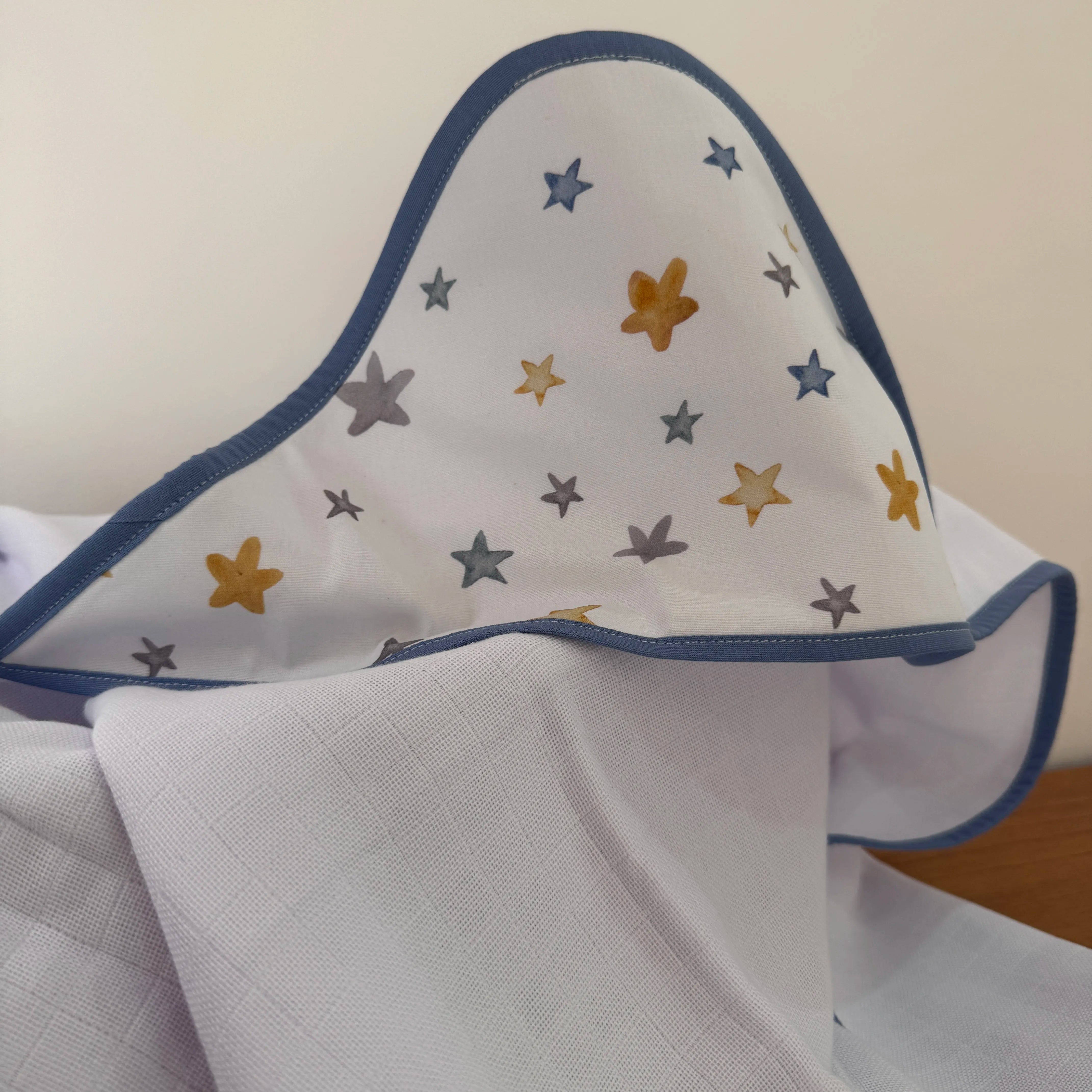 Toalha Fralda de Banho com Capuz Premium - Estrelas