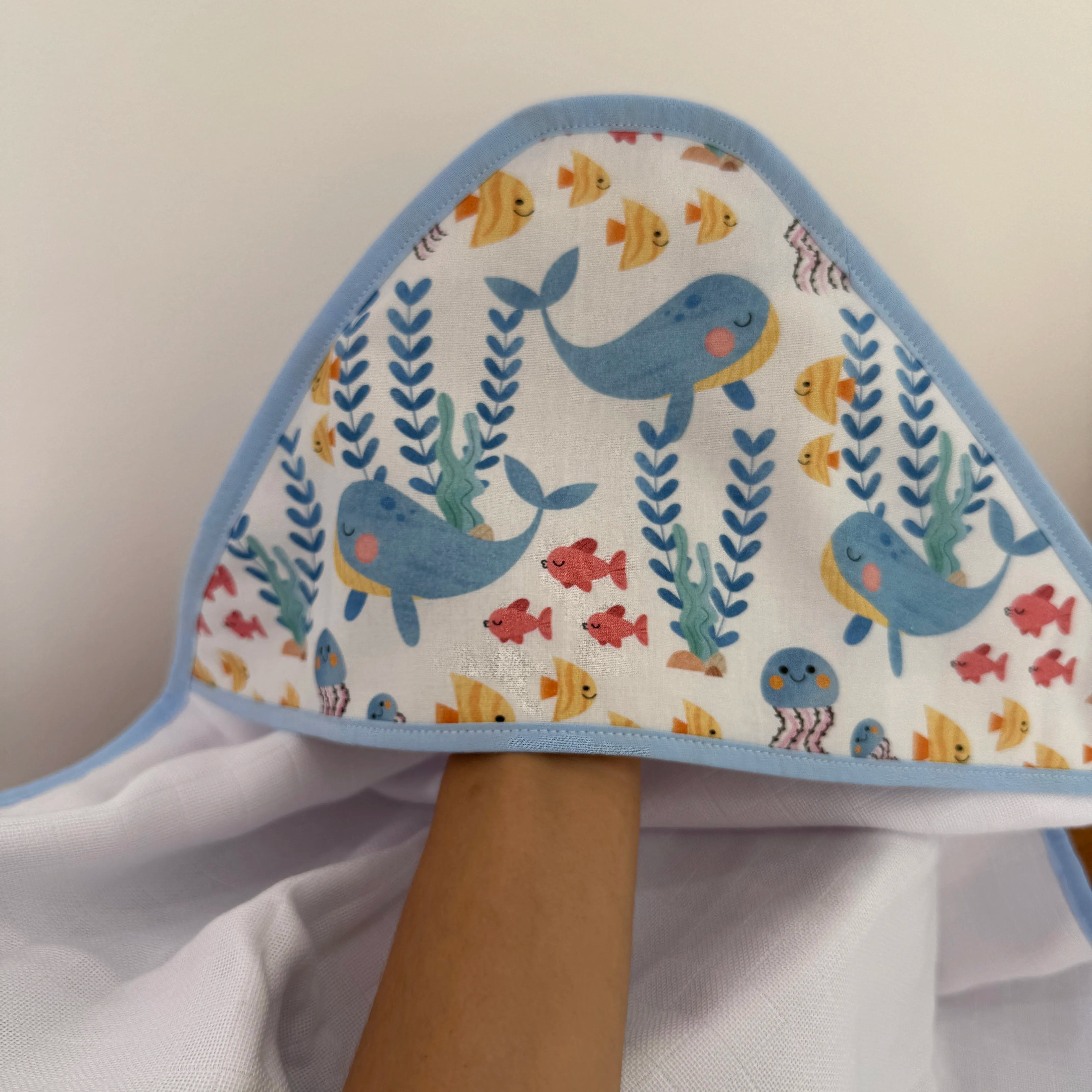 Toalha Fralda de Banho com Capuz Premium - Fundo do Mar