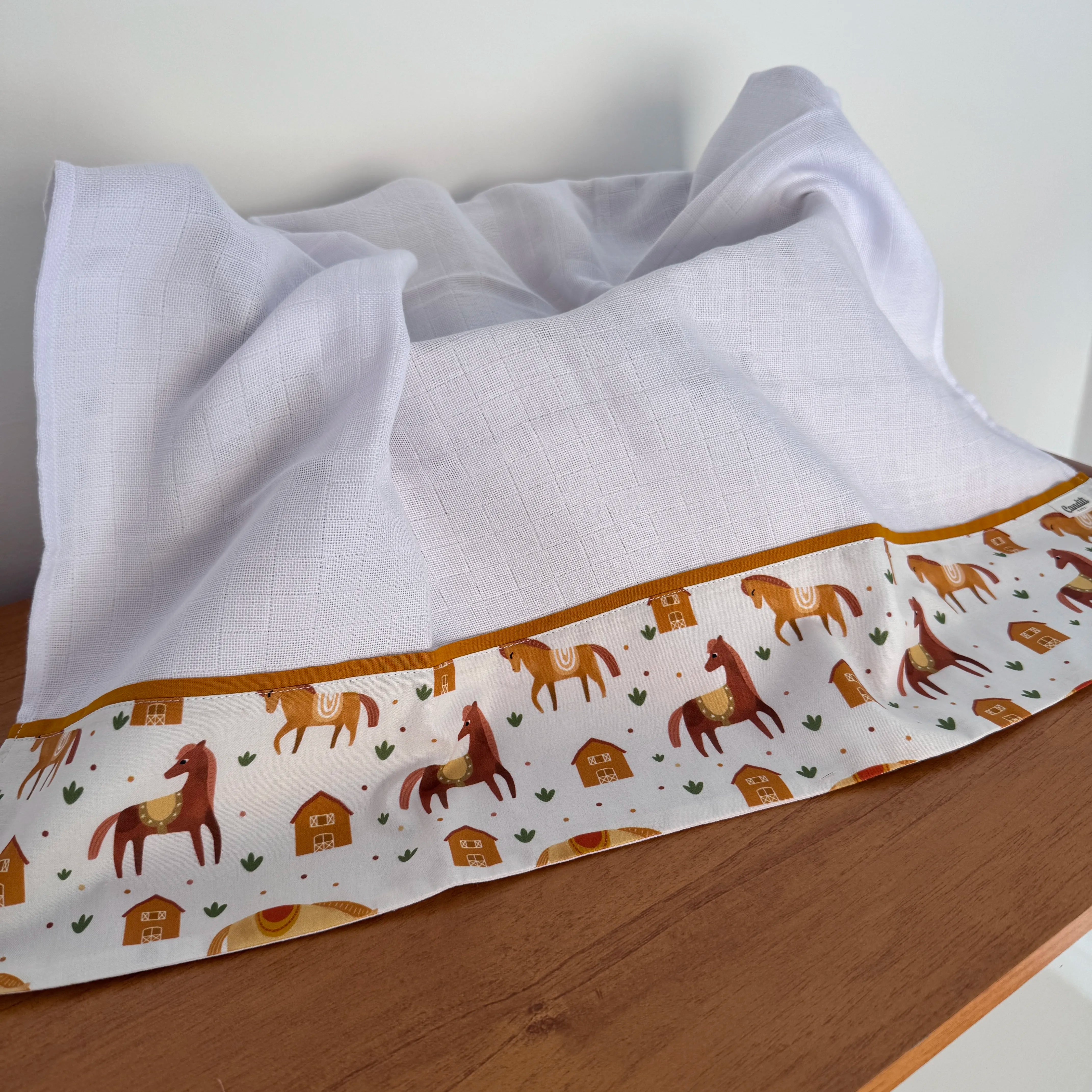 Fralda Multiuso - Cavalinhos