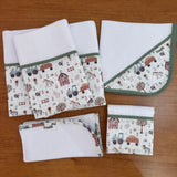 Kit Essencial 5 Peças: Fraldas de Boca, Fralda de Ombro e Fralda Multiuso - Fazendinha