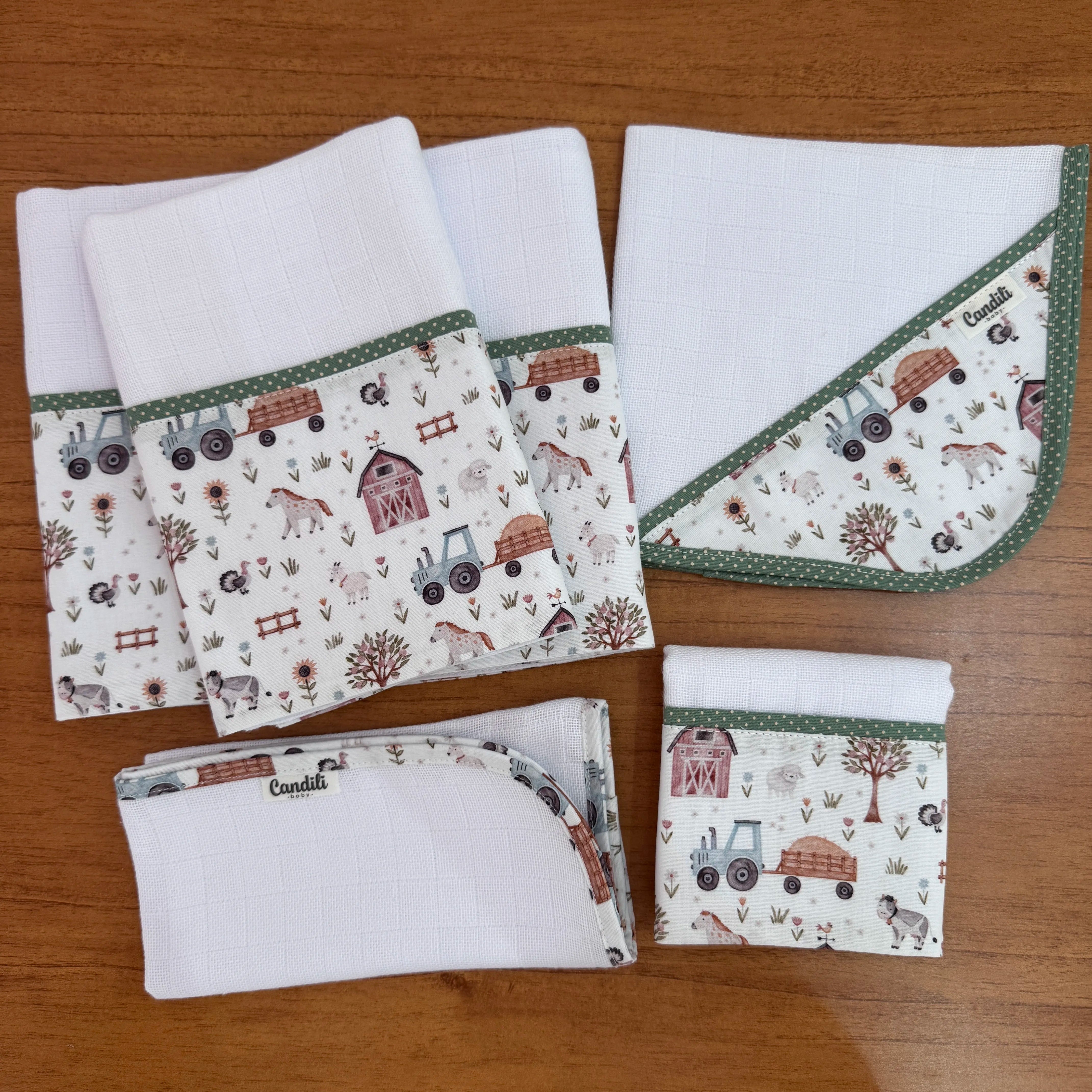 Kit Essencial 5 Peças: Fraldas de Boca, Fralda de Ombro e Fralda Multiuso - Fazendinha