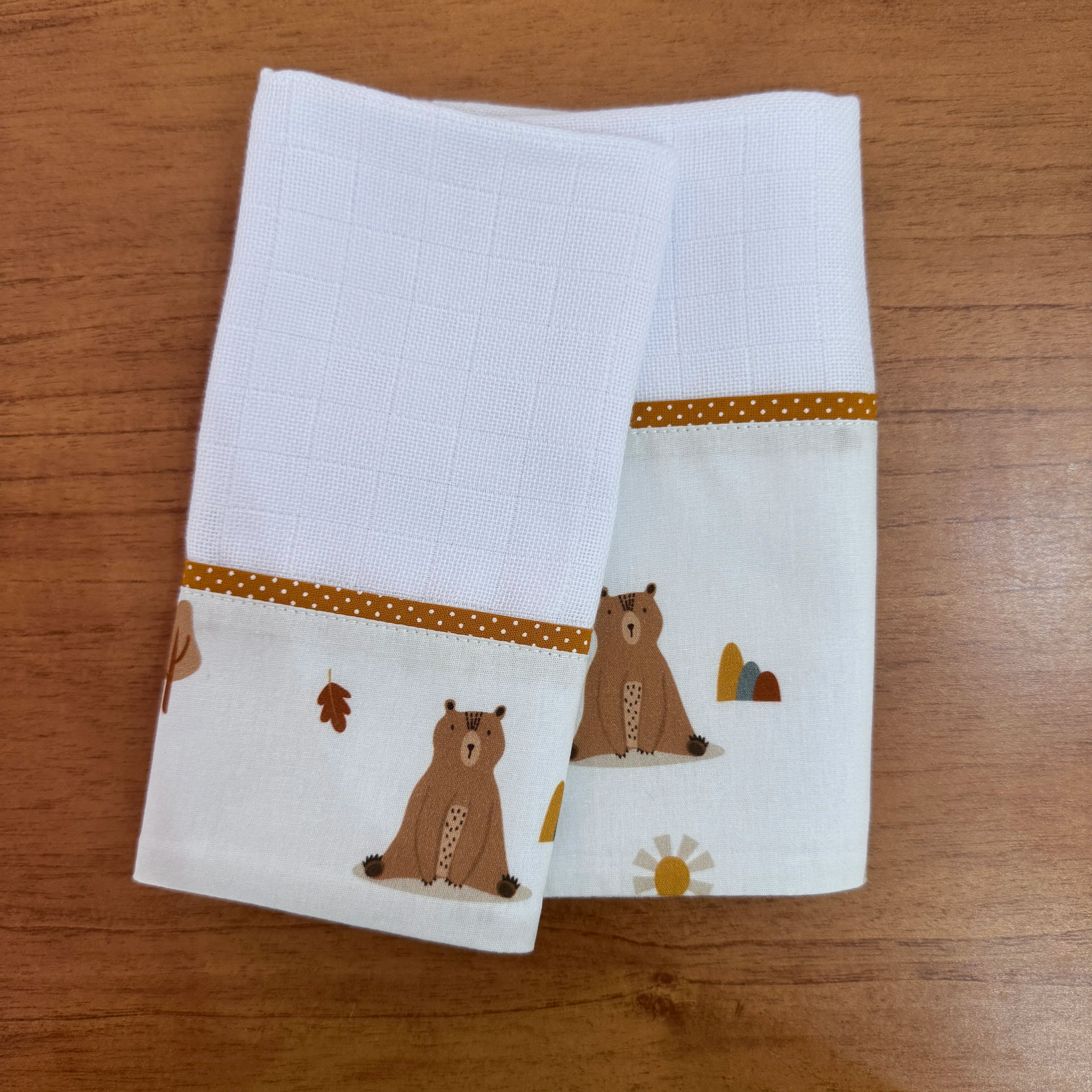 Kit Amamentação 2 Peças: Fralda de Ombro e Fralda de Boca - Amigos do Urso