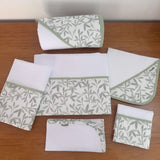 Kit Afeto 6 Peças: Fraldas de Boca, Fralda de Ombro, Fralda Multiuso e Toalha de Banho - Folhagem