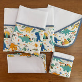 Kit Essencial 5 Peças: Fraldas de Boca, Fralda de Ombro e Fralda Multiuso -Terra dos Dinos