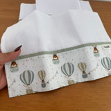 Kit Passeio 3 Peças: Fralda de Boca, Fralda de Ombro e Fralda Multiuso - Mundo da Aventura