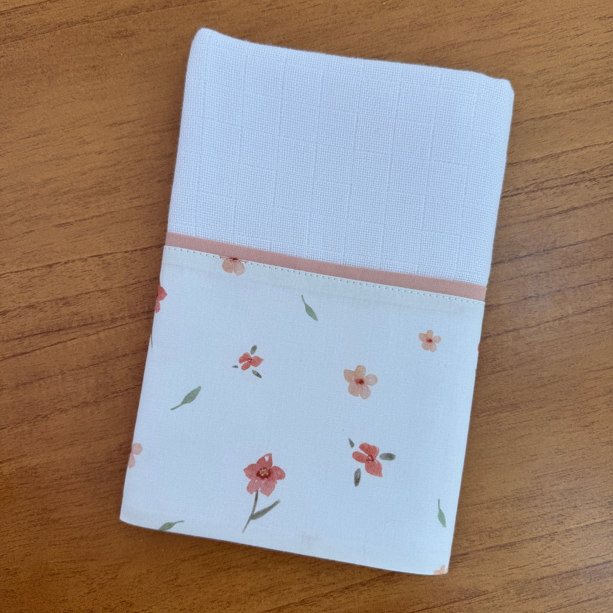 Kit Enxoval Afeto 6 Peças – Flores e Folhas
