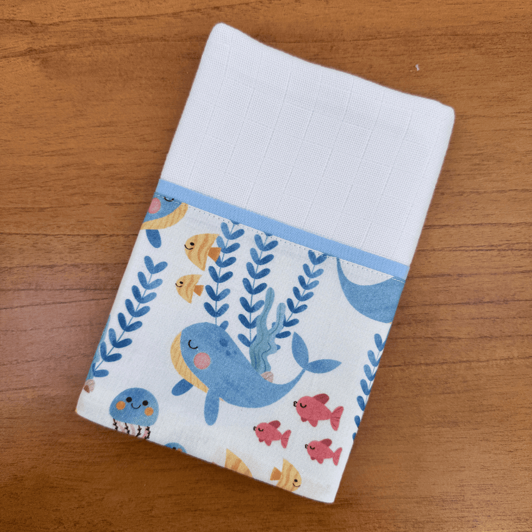 Kit Amamentação 2 Peças: Fralda de Ombro e Fralda de Boca - Fundo do Mar