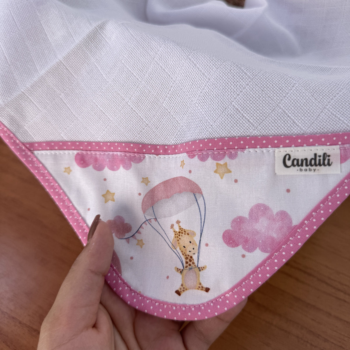 Fralda de Boca Cantinho Premium 100% Algodão - Balões e Paraquedas Rosa