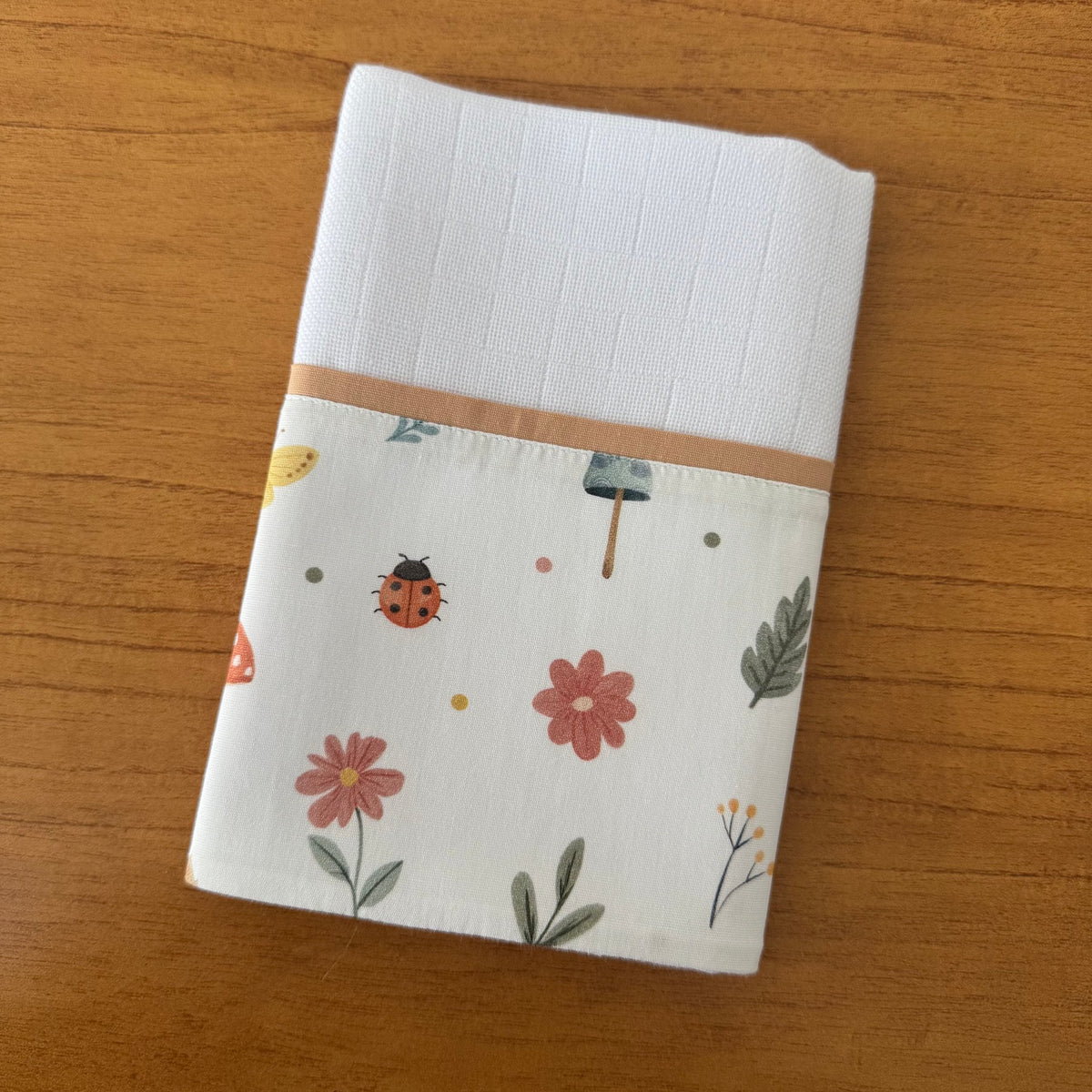 Fralda de Ombro Premium 100% Algodão - Jardim Encantado