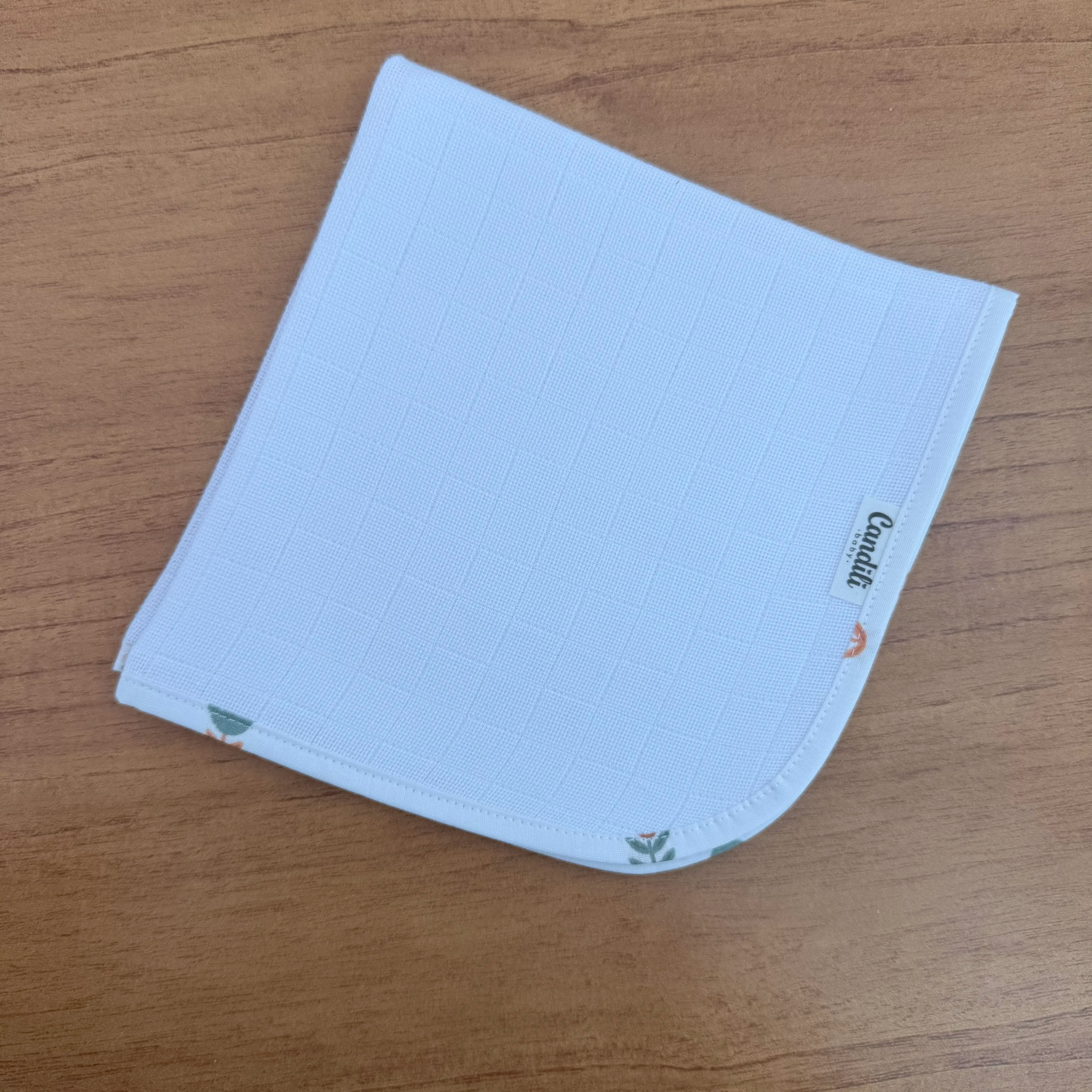 Kit Essencial 5 Peças: Fraldas de Boca, Fralda de Ombro e Fralda Multiuso - Florescer