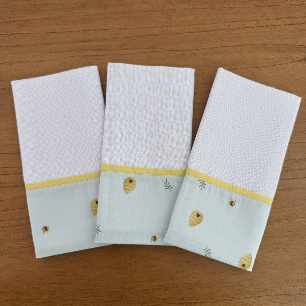Kit Enxoval Maternidade 20 peças – Abelhas e Colmeias