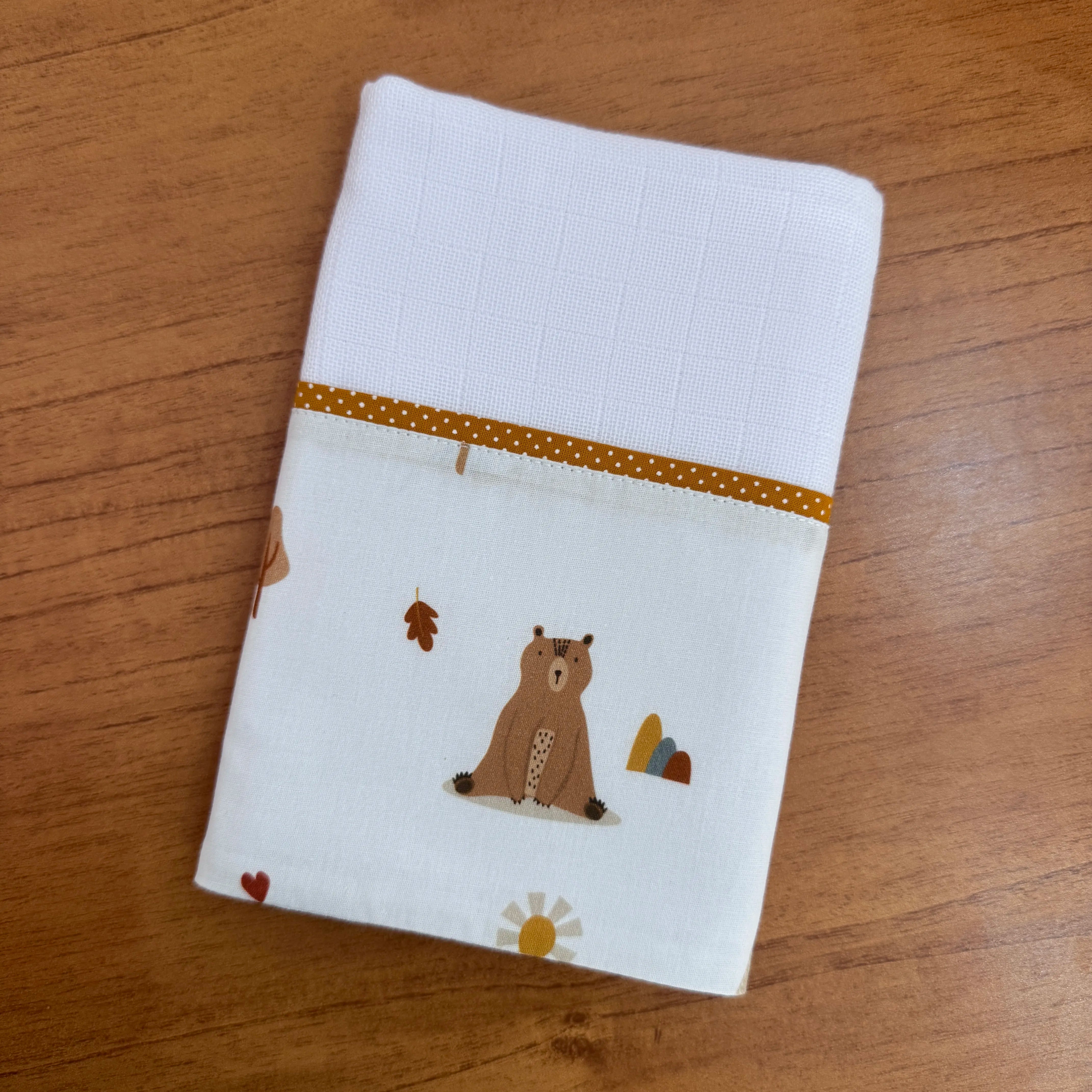 Kit Essencial 5 Peças: Fraldas de Boca, Fralda de Ombro e Fralda Multiuso - Amigos do Urso