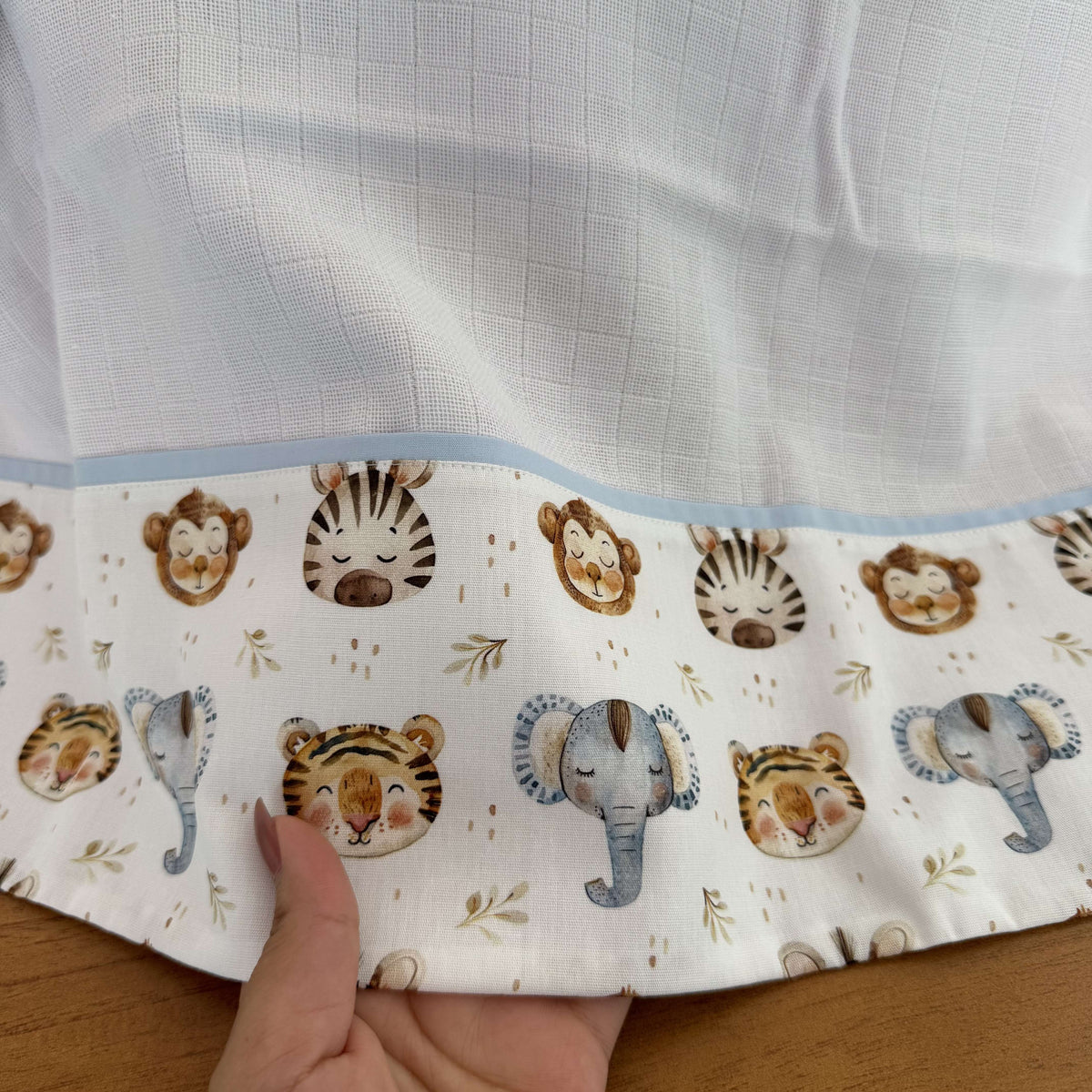 Fralda Grande Multiuso Premium 100% Algodão - Animais da Savana