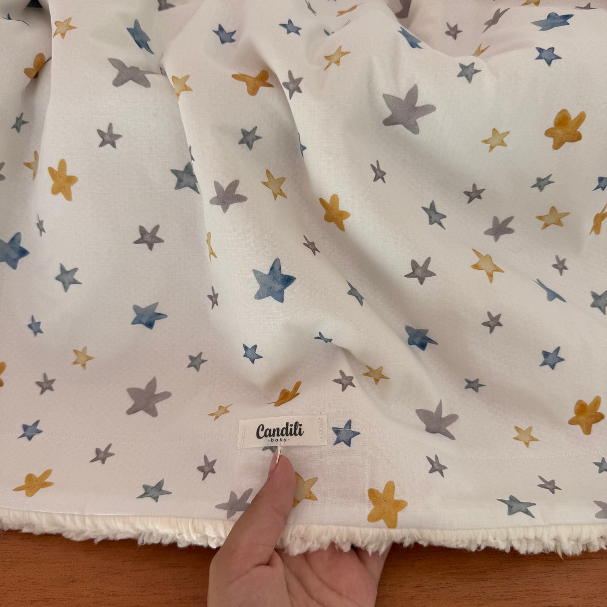 Cobertor de Bebê Carneirinho Sherpa - Estrelas