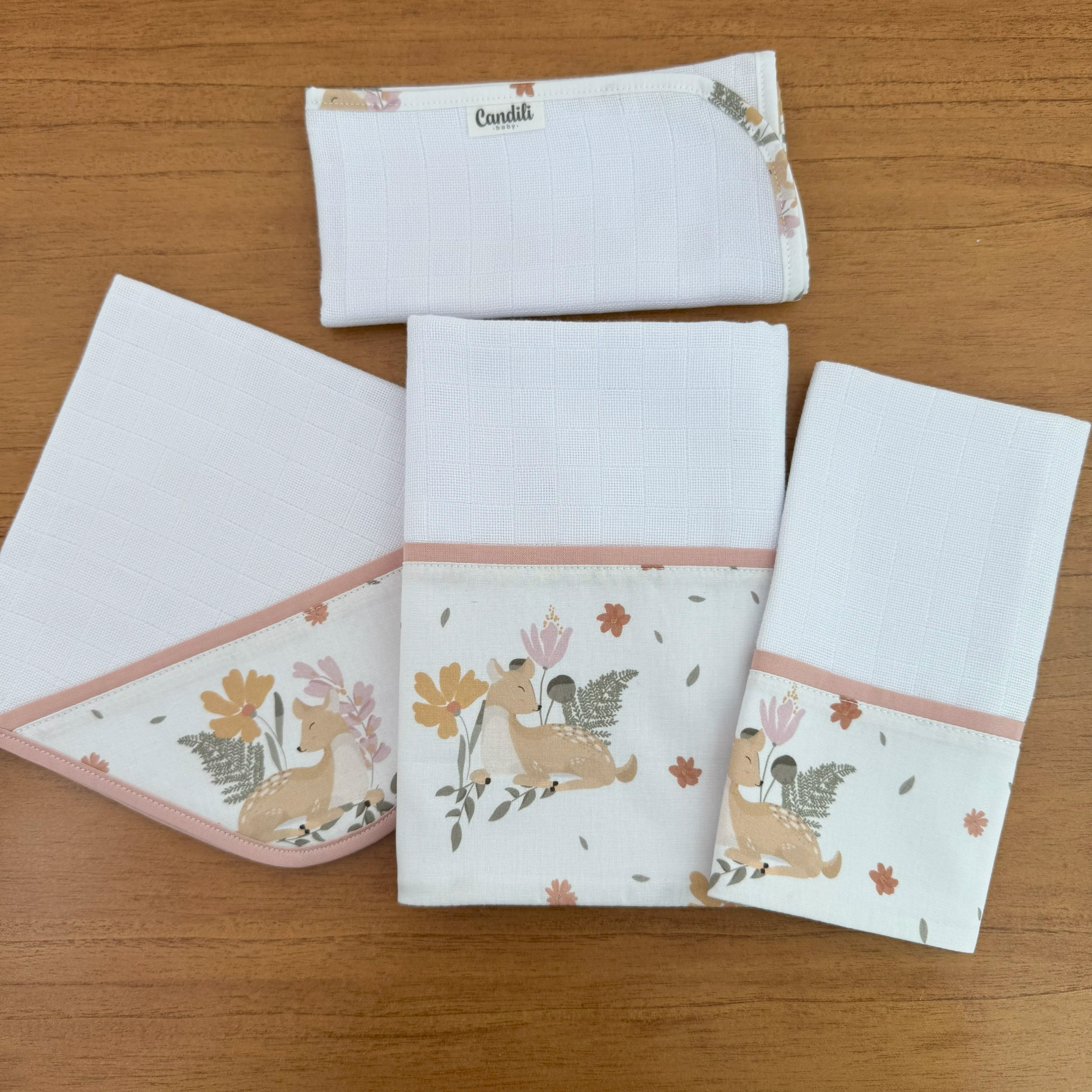 Kit Encanto 4 Peças: Fraldas de Boca e Fralda de Ombro - Bosque Encantado