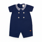 Macacão Curto Azul Marinho com Gola Xadrez Tricot – Mini&Co