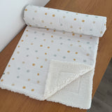 Cobertor Carneirinho - Bolinhas Neutras