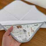 Kit Afeto 6 Peças: Fraldas de Boca, Fralda de Ombro, Fralda Multiuso e Toalha de Banho - Safari Baby