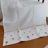 Fralda de Ombro Premium 100% Algodão - Flores e Folhas