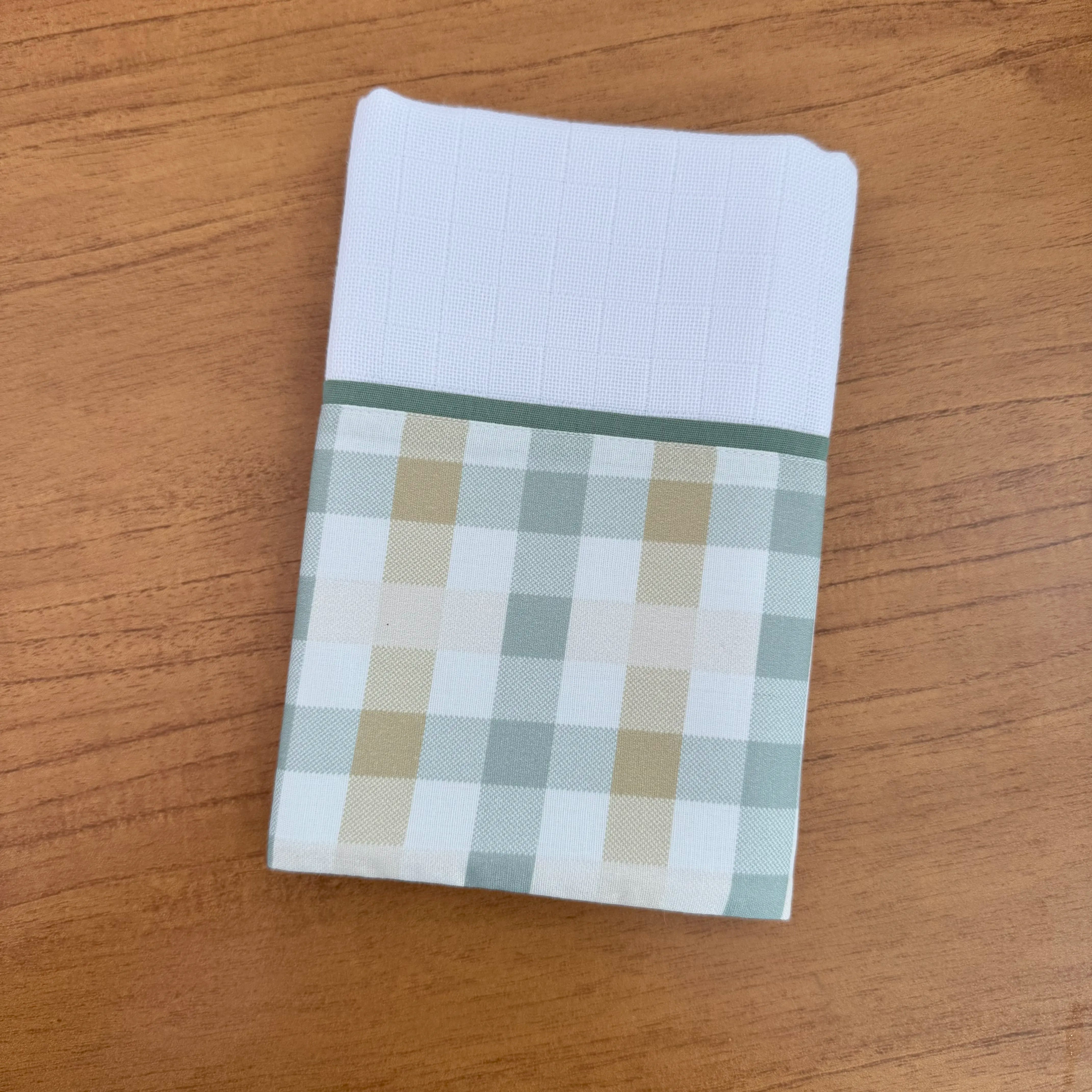 Kit Encanto 4 Peças: Fraldas de Boca e Fralda de Ombro - Xadrez Verde