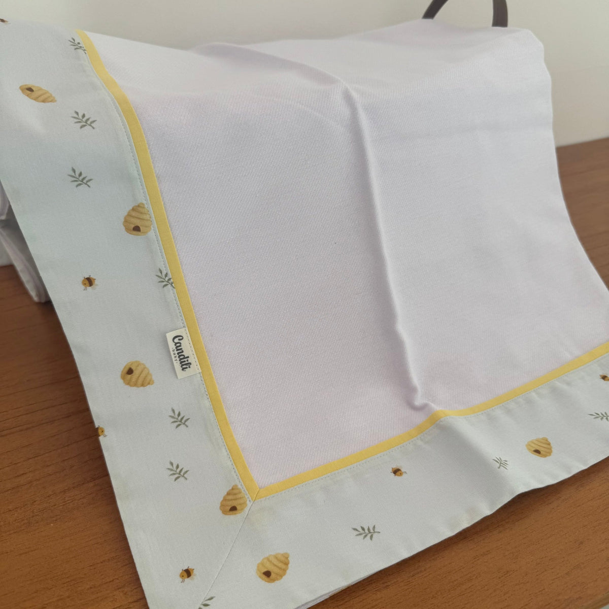 Cueiro Flanelado Premium 100% Algodão - Abelhas e Colmeias